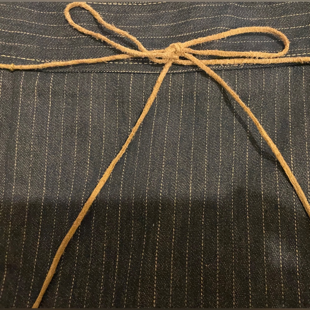 Vintage To The Max Pinstripe Dark Denim Skirt Camel Tie Belt Front Slits Y2K EUC - Picture 4 of 6